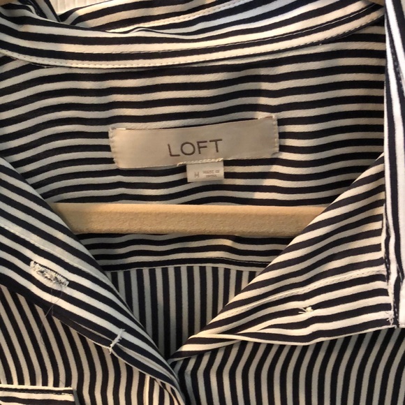 Button up blouse - Picture 2 of 2